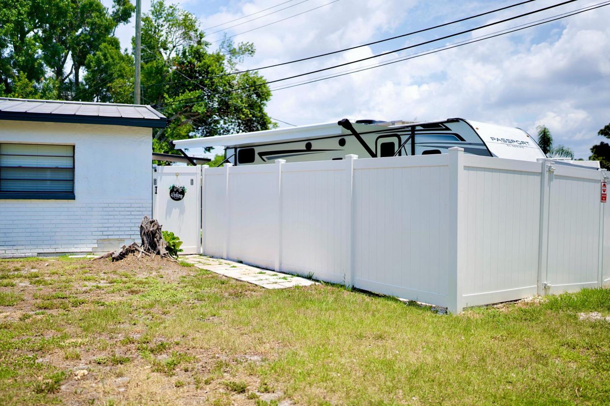 Stunning Modern Home In Tampa With Pool - Just 5 Minutes From Airport! Exterior photo